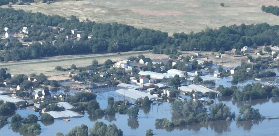 "Безжальне пекло". У мережі показали, як виглядає село на Херсонщині, яке знищили росіяни